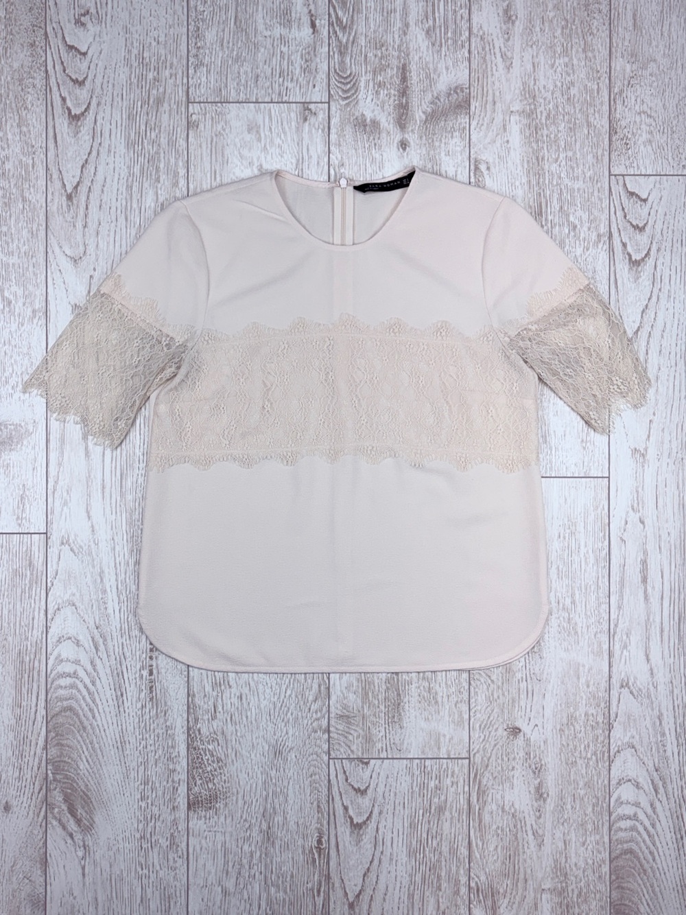 Zara Woman Size 5 Cream Lace-Trim Top